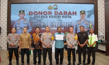 Peringati-May-Day,-Polres-Kediri-Kota-Gelar-Donor-Darah-Bersama-Serikat-Pekerja